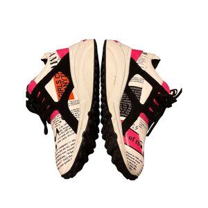 Steve Madden Newspaper Print Cliff Hanger Wedge Sneakers Pink Black White Womens